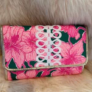 Lily Pulitzer Envelope Clutch  Elegant Pink & Green “ Hibis Kiss”